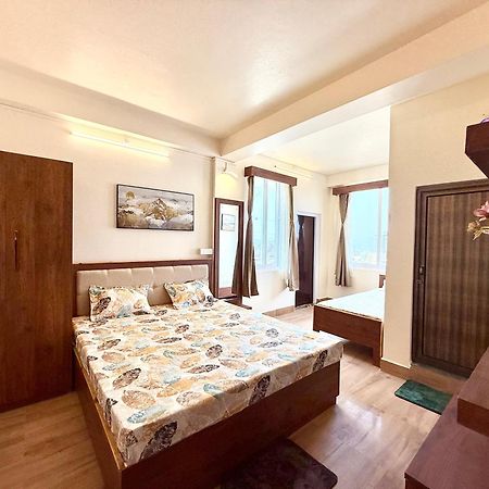 Yepplo Holiday Home - Complimentary Breakfast - 24 Hrs Caretaker & Power Backup Shillong Luaran gambar