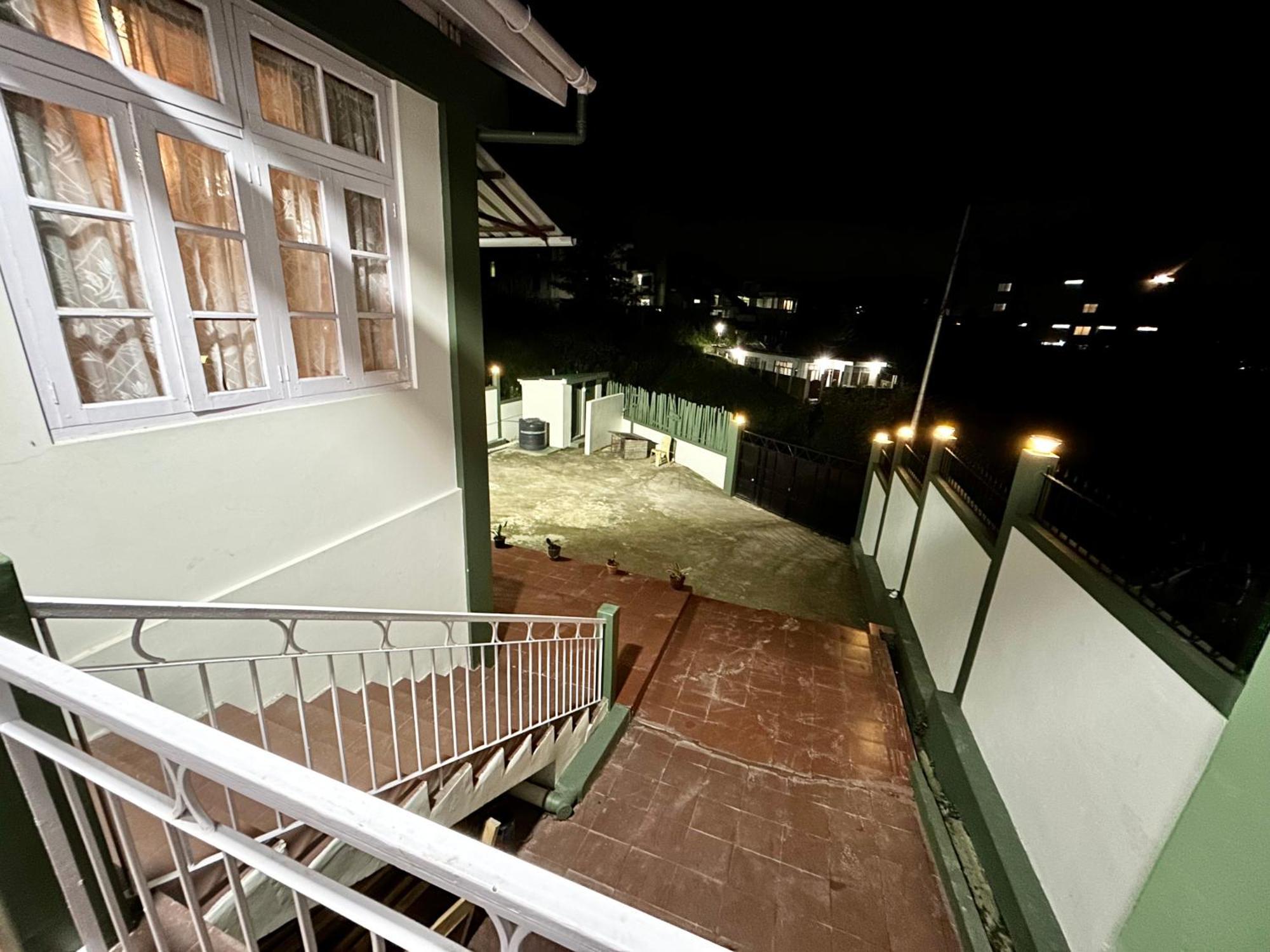 Yepplo Holiday Home - Complimentary Breakfast - 24 Hrs Caretaker & Power Backup Shillong Luaran gambar