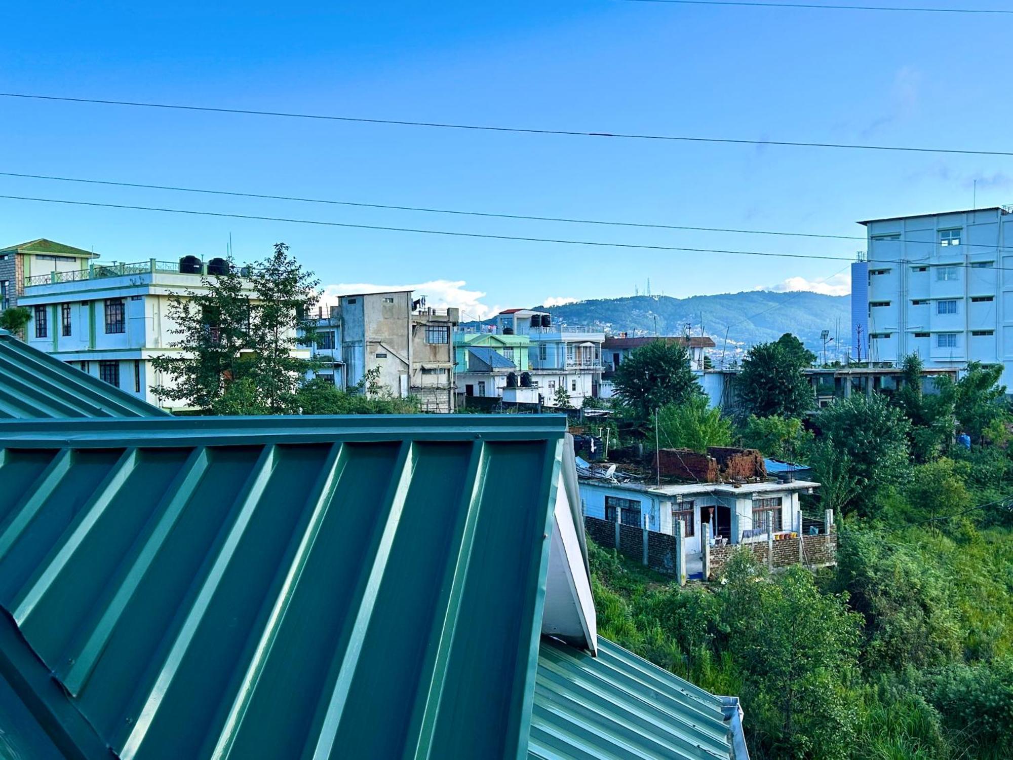 Yepplo Holiday Home - Complimentary Breakfast - 24 Hrs Caretaker & Power Backup Shillong Luaran gambar