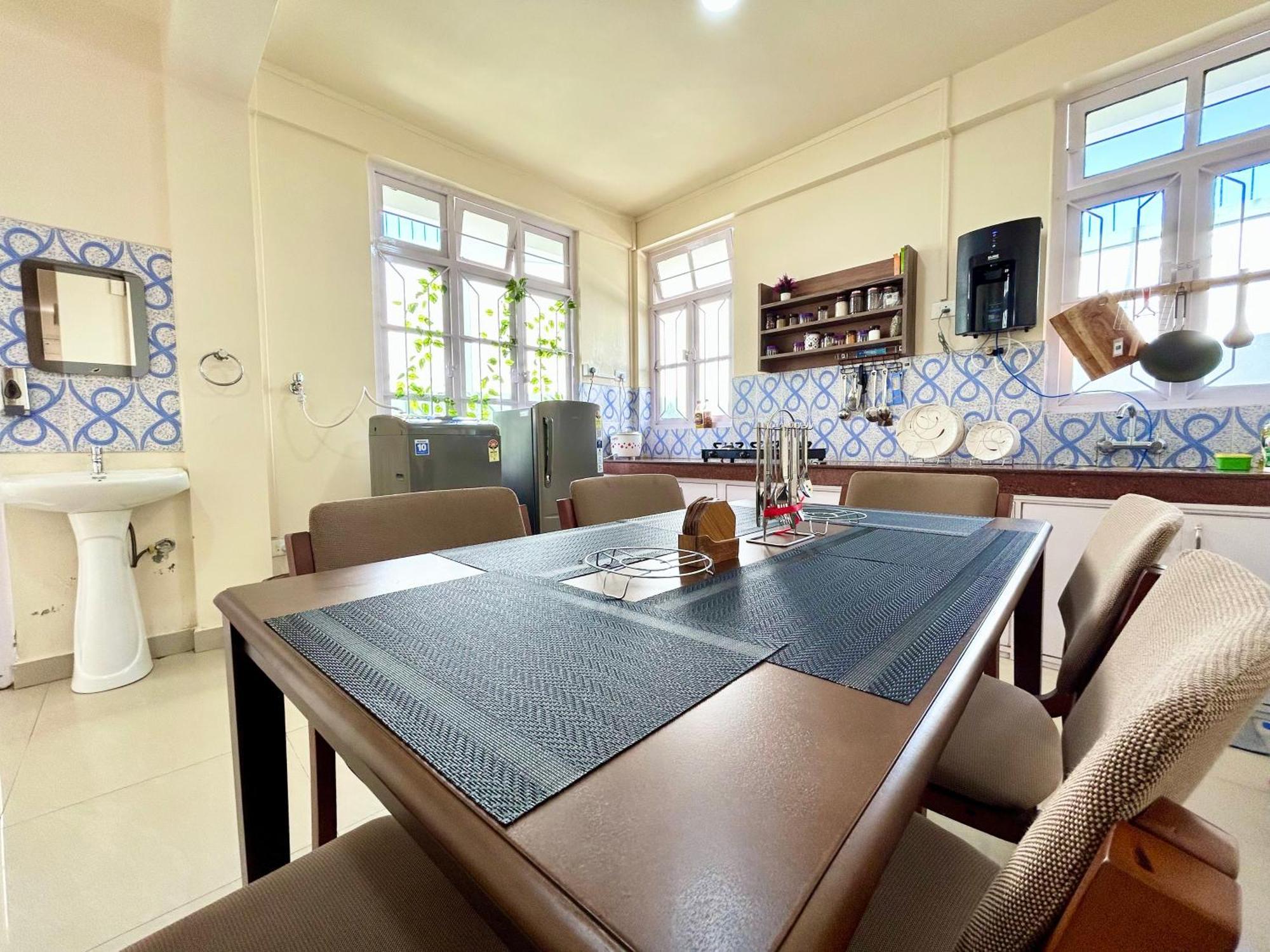 Yepplo Holiday Home - Complimentary Breakfast - 24 Hrs Caretaker & Power Backup Shillong Luaran gambar