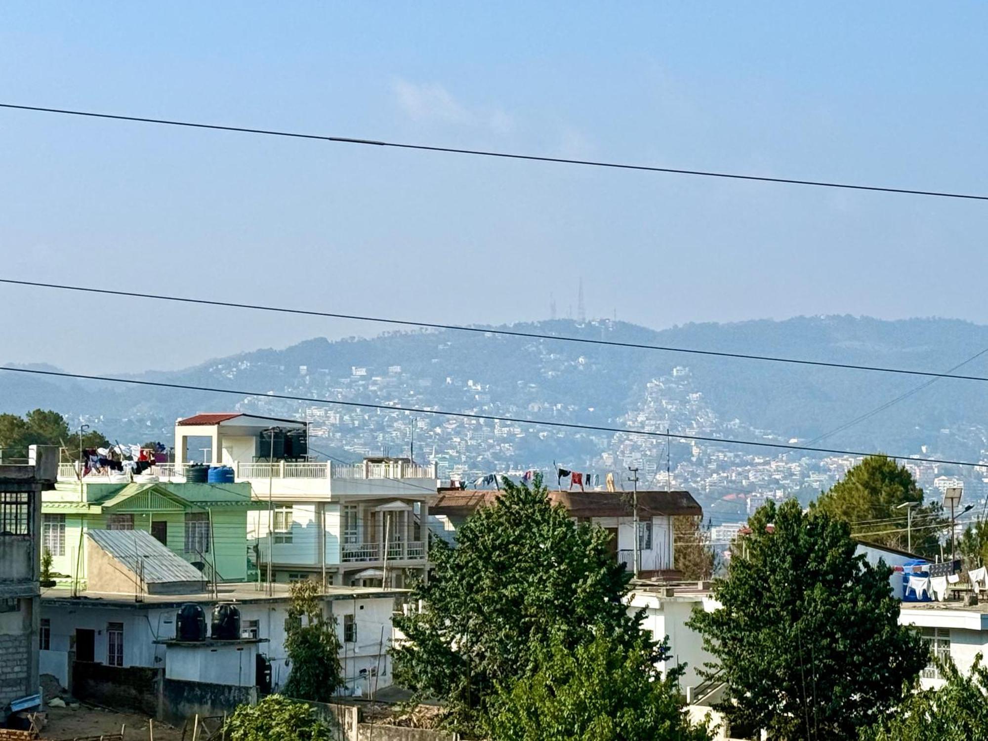 Yepplo Holiday Home - Complimentary Breakfast - 24 Hrs Caretaker & Power Backup Shillong Luaran gambar